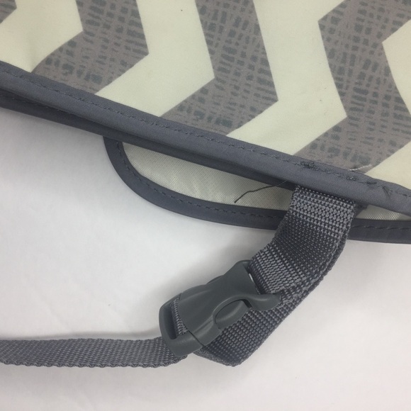 [A.D. Sutton & Sons] Chevron pattern bag. - Picture 6 of 7